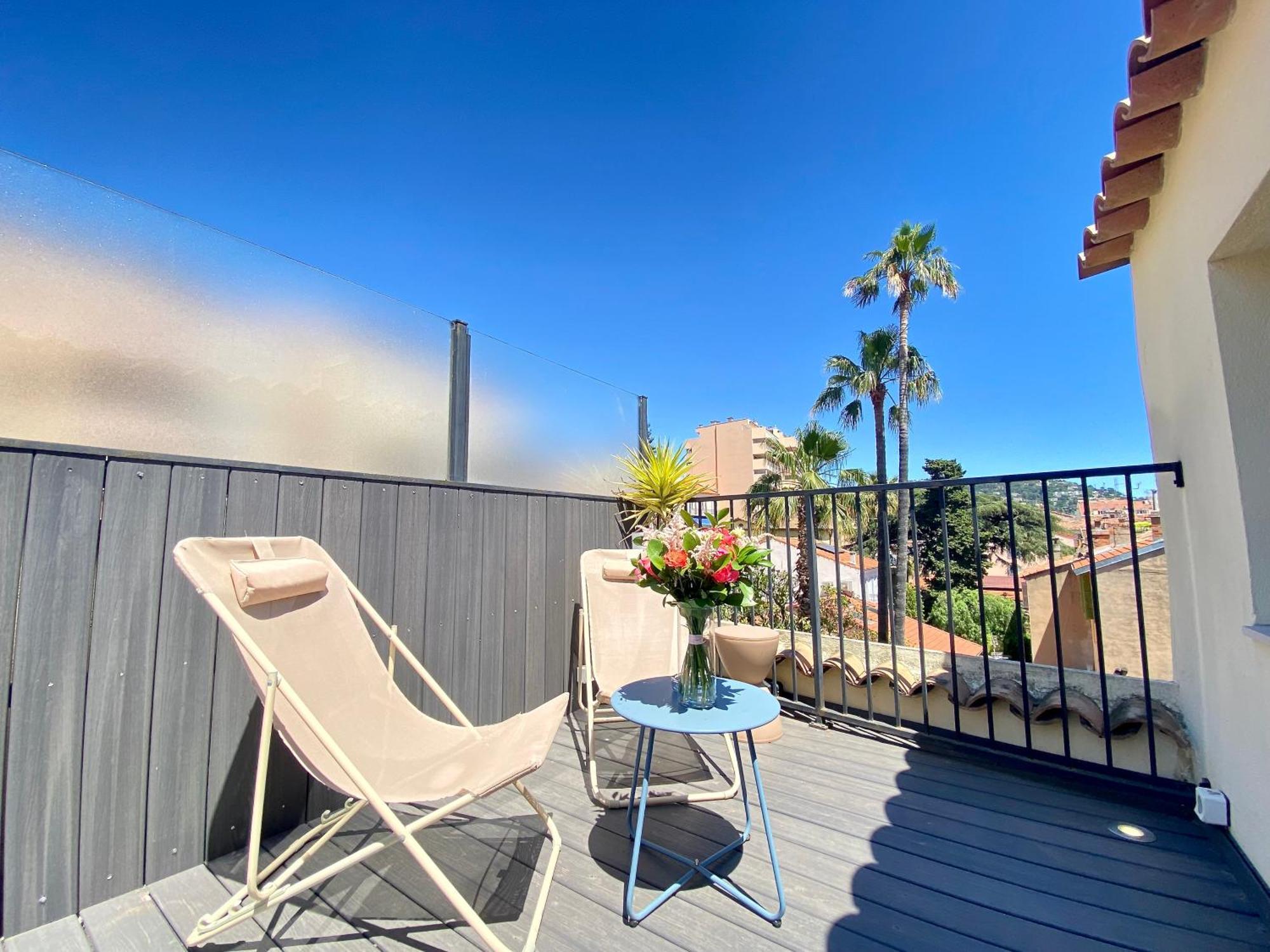 Luxury "Les Toits Du Soleil" - Magnifique Appartement Avec Terrasses Et Jacuzzi - Centre De Cannes - By Scls Locations エクステリア 写真