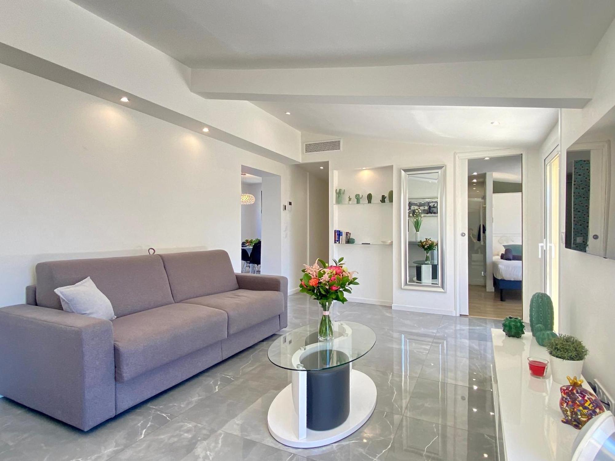Luxury "Les Toits Du Soleil" - Magnifique Appartement Avec Terrasses Et Jacuzzi - Centre De Cannes - By Scls Locations エクステリア 写真